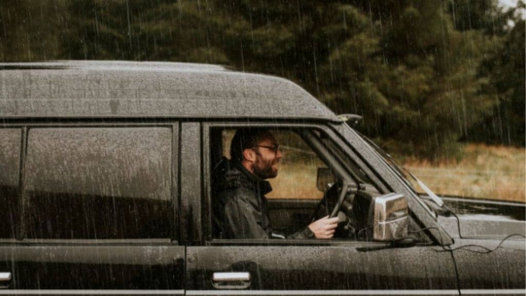 Monsoon Car Driving Tips