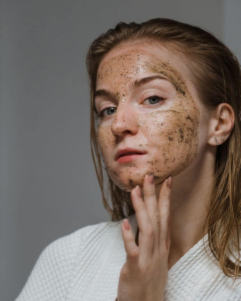 Benefits of face scrub for skin