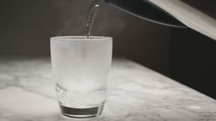 Health benefits of drinking hot water
