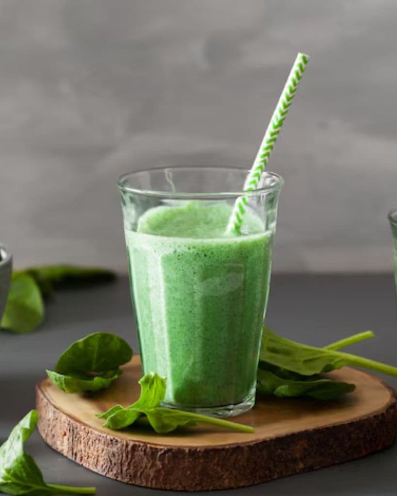 spinach juice Improves blood cells | Health benefits of drinking spinach juice in monsoon,