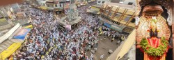 Ashadhi ekadashi 2025: विठुनामाच्या गजरात दुमदुमले पंढरपूर; आषाढी एकादशीनिमित्त लाखो भाविकांची अलोट गर्दी