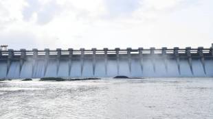 Water released from the 18 doors of Jayakwadi after Jalpujan