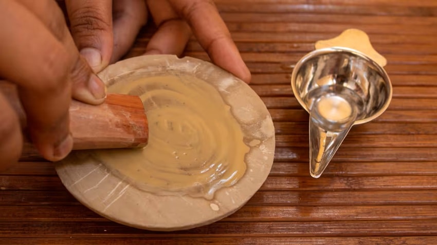 From Chandan to Kumkum The Different Types of Tilak and Their Benefits