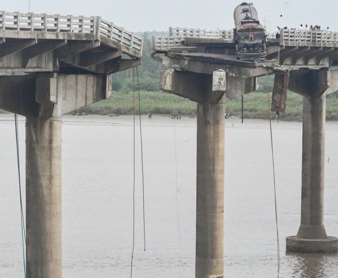 Warning Ignored Bridge Collapses in Vadodara Opposition Questions Authorities