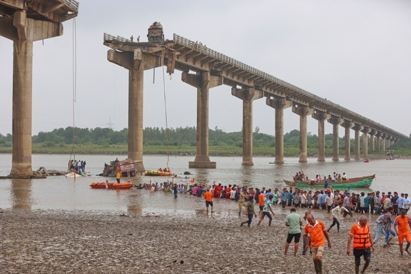 Deadly Bridge Collapse in Vadodara Survivors Pulled from River as Search Continues