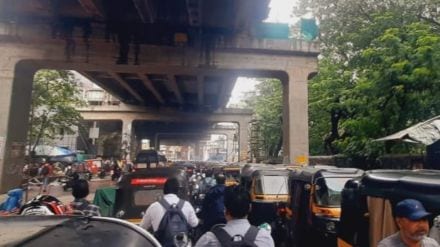 kalyan west traffic congestion smart city flyover work triggers daily traffic jams