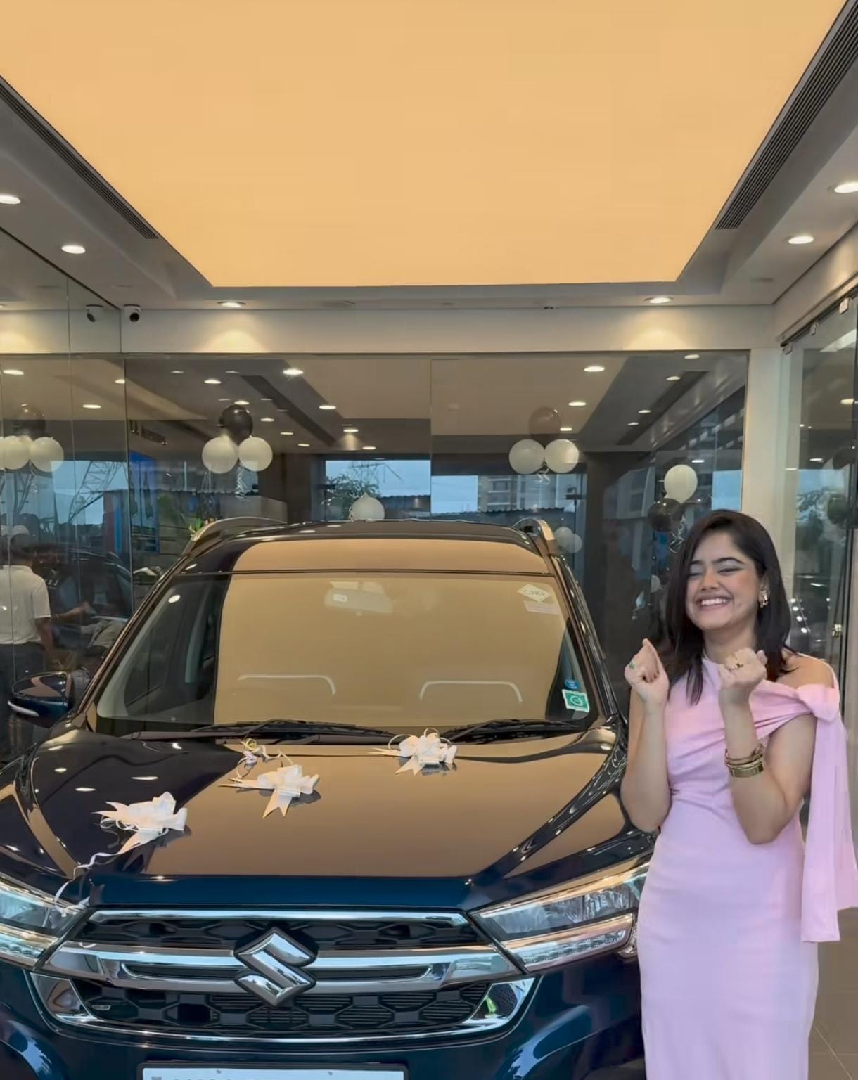 marathi actress ketaki kulkarni buys new car at age of 20 works in zee marathi serial