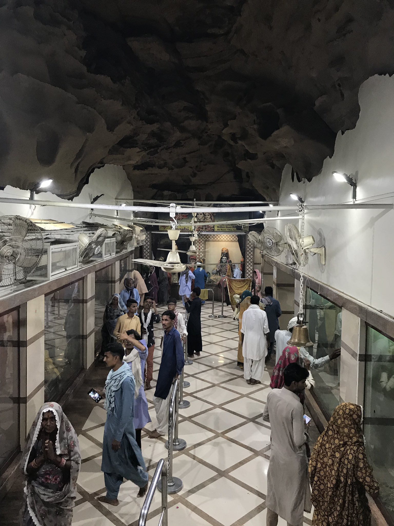 katas raj temple pakistan, katas raj temple history in marathi, shiv temple in pakistan