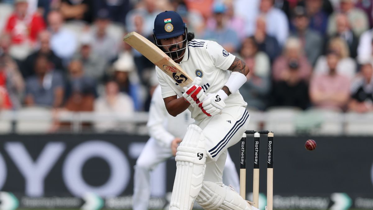 IND vs ENG: मँचेस्टर कसोटीत KL Rahul चमकला! मोठ्या विक्रमात सचिन – गावसकरांच्या यादीत मिळवलं स्थान