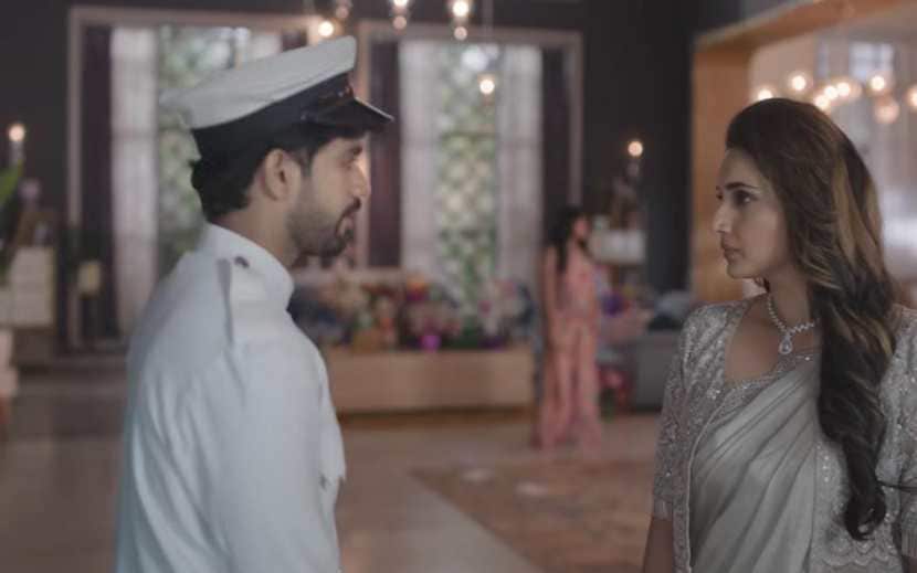 aai kuthe kay karte fame actors wife lead role in star pravah new serial