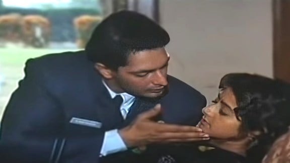 lamhe bollywood movie actor deepak malhotra career ruined for his performance after he left india changed name and started new business