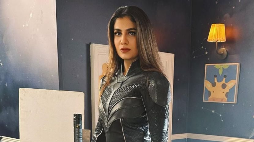 अभिनेत्री धन्वंतरीला हा सीन कापने बिलकूल आवडलेले नाही, तिने सीबीएफसी वर यावरून जोरदार टीका केली आहे. (फोटो सौजन्य- Instagram/@shreyadhan13)