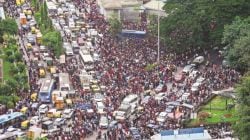 Bengaluru Stampede : बंगळुरू चेंगराचेंगरीत ११ जणांच्या मृत्यूला RCB जबाबदार! कर्नाटक सरकारने हायकोर्टात सादर केला रिपोर्ट; विराट कोहलीचाही उल्लेख