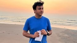 “अफसरने मला मरता मरता वाचवलंय”, संकर्षण कऱ्हाडेने सांगितला बालपणीचा किस्सा; म्हणाला, “हिंदू-मुस्लीम…”