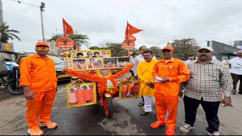 marathi victory rally shiv sena supporter mohan Yadav rides With decorated motorcycle to rally Mumbai