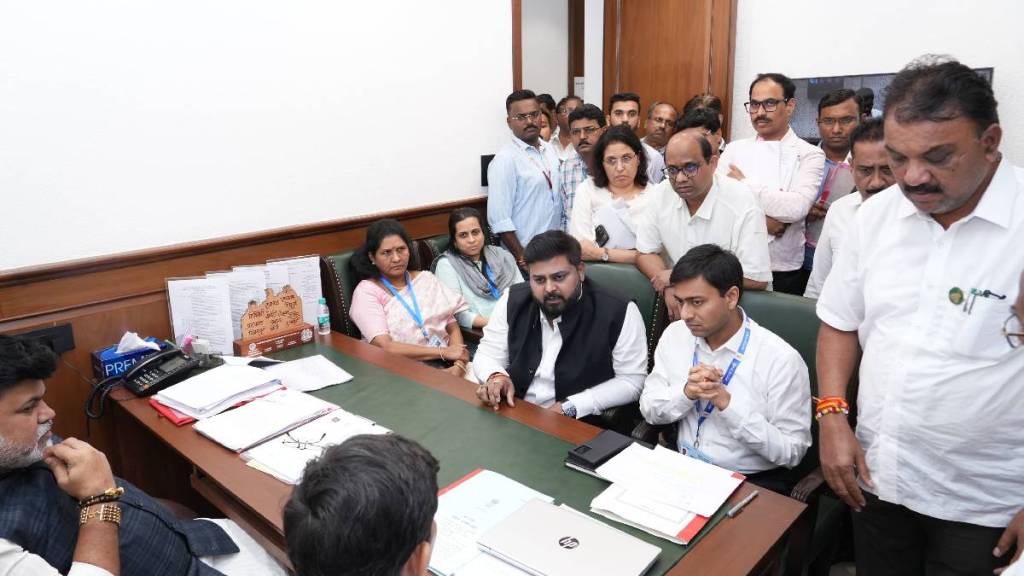 illegal buildings in Dombivli Government positive to transfer land to society members