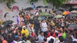 मराठी भाषेच्या लढ्यानंतर आता राज ठाकरेंचा बच्चू कडूंना पाठिंबा, ‘सातबारा कोरा यात्रेत’…