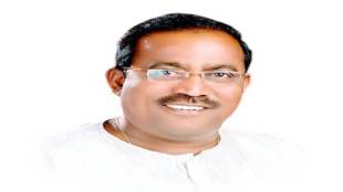 Activists are protesting against the molestation case against Manohar Sapate in Solapur