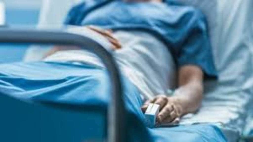 Contract workers protest Protester health deteriorates due to food boycott nashik
