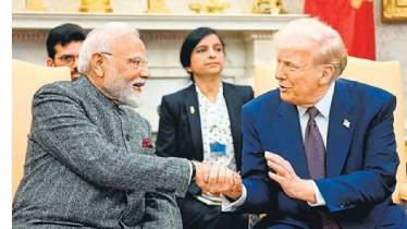 अमेरिकेचे राष्ट्राध्यक्ष डोनाल्ड ट्रम्प व पंतप्रधान नरेंद्र मोदी (छायाचित्र पीटीआय)