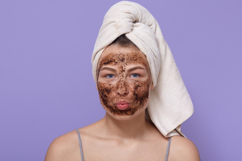 Benefits of face scrub for skin