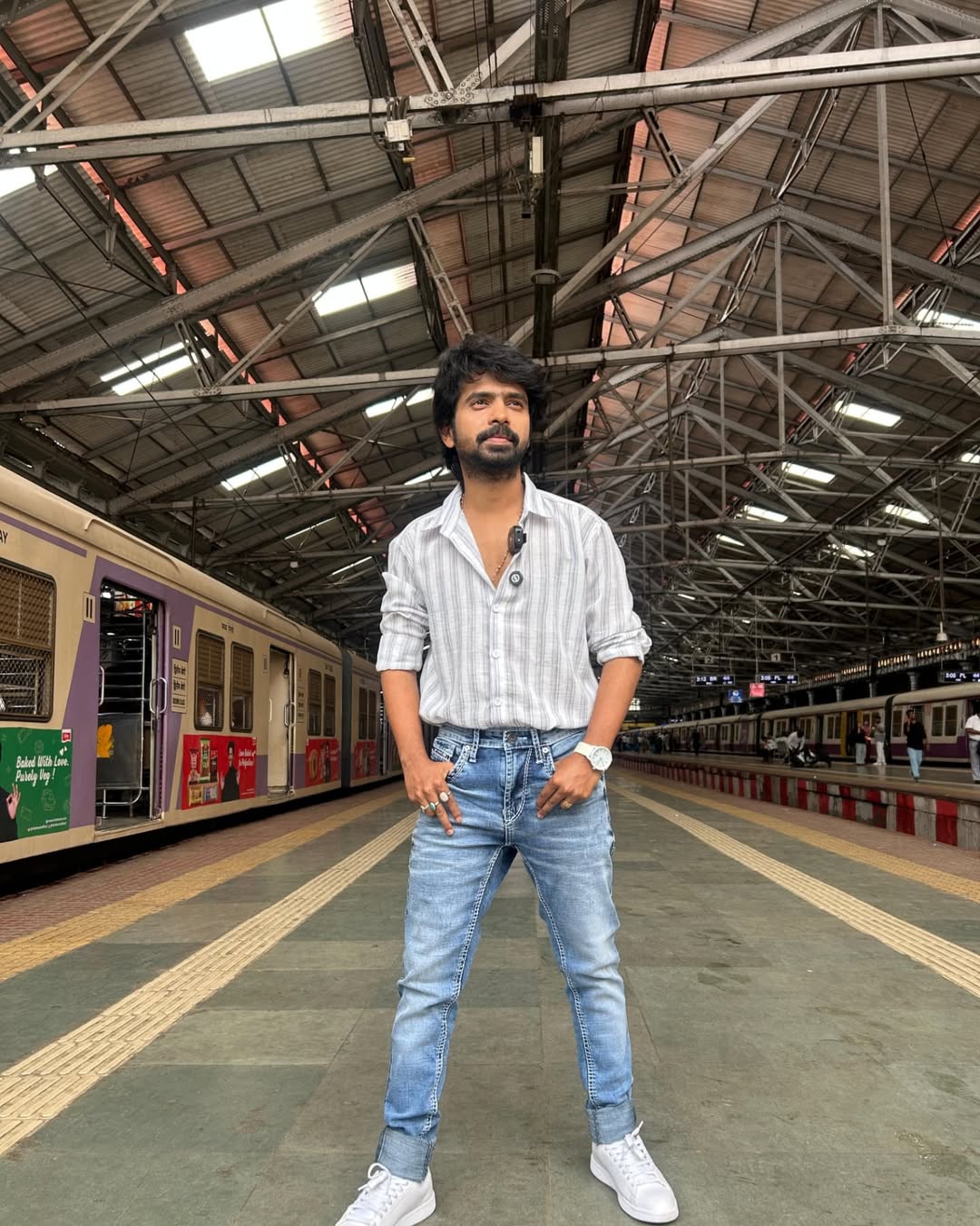 prathmesh parab mumbai local marathi movie