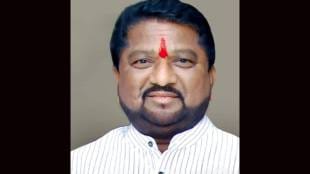Shiv Sena Solapur District Liaison Chief Prof. Shivaji Sawant resigns
