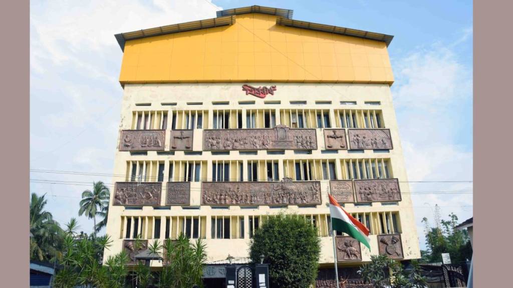 two officers are working in the same post for District Health Officer in Raigad