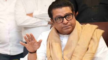 mns leaders favor alliance while Raj Thackeray promises decision at the right time