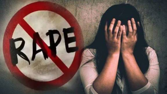 Pune Computer engineer girl rape news in marathi