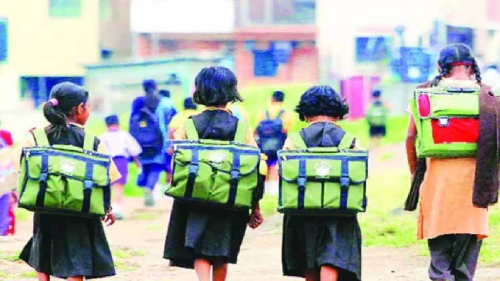 Feedback can be provided on the draft school curriculum