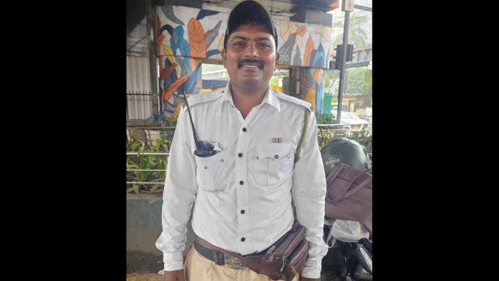 Traffic policeman Praveen Kshirsagar (35) warned the couple and they escaped the accident