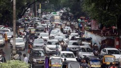 नगर रस्त्यावर वाहतूक कोंडीच्या तक्रारी