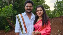 “मिस्टर अँड मिसेस देवमाणूस…”, किरण गायकवाडच्या बायकोची पोस्ट चर्चेत; हटके कॅप्शनने वेधलं लक्ष, नेटकरी म्हणाले…