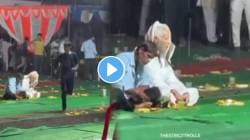 पै-पै जोडून ‘त्याने’ केला खर्च, जेवण सोडून जाणार तरी कसं? पाहा साध्याभोळ्या माणसांचा लग्नातील ‘हा’ सुंदर VIDEO
