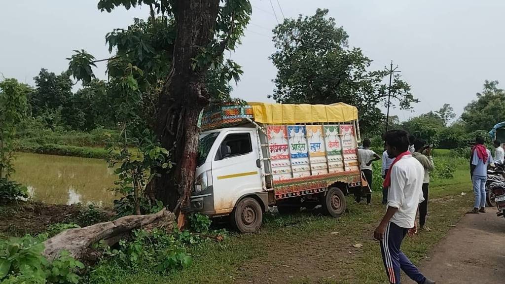 1 dead 21 injured in vehicle accident heading towards Lakhni