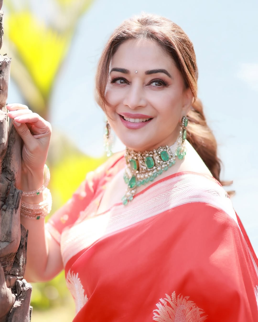 Madhuri Dixit Pink Saree Photoshoot