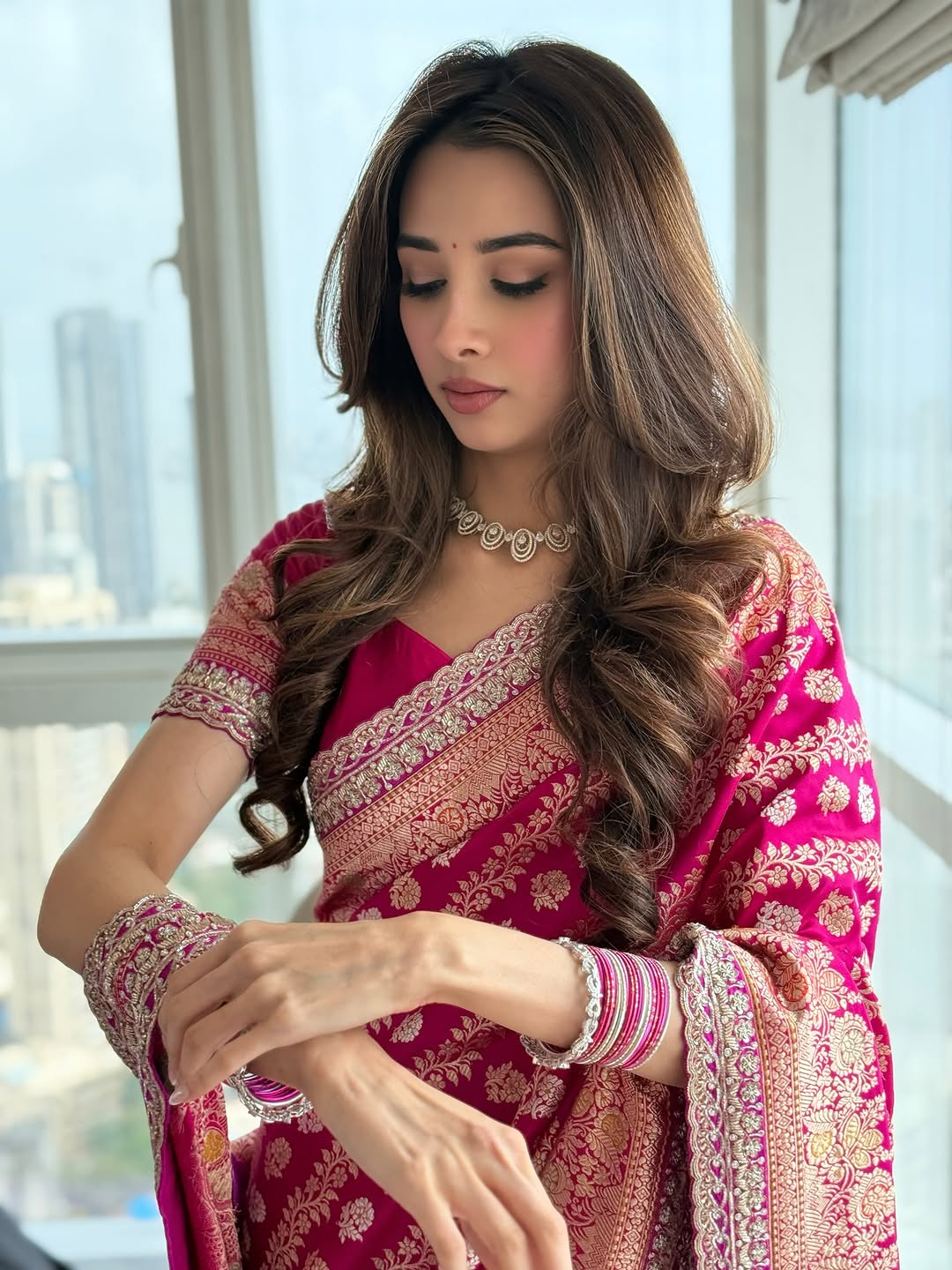 Tanishka Kulkarni Looks Graceful in Pink Banarasi Saree at Engagement with Yugendra Pawar