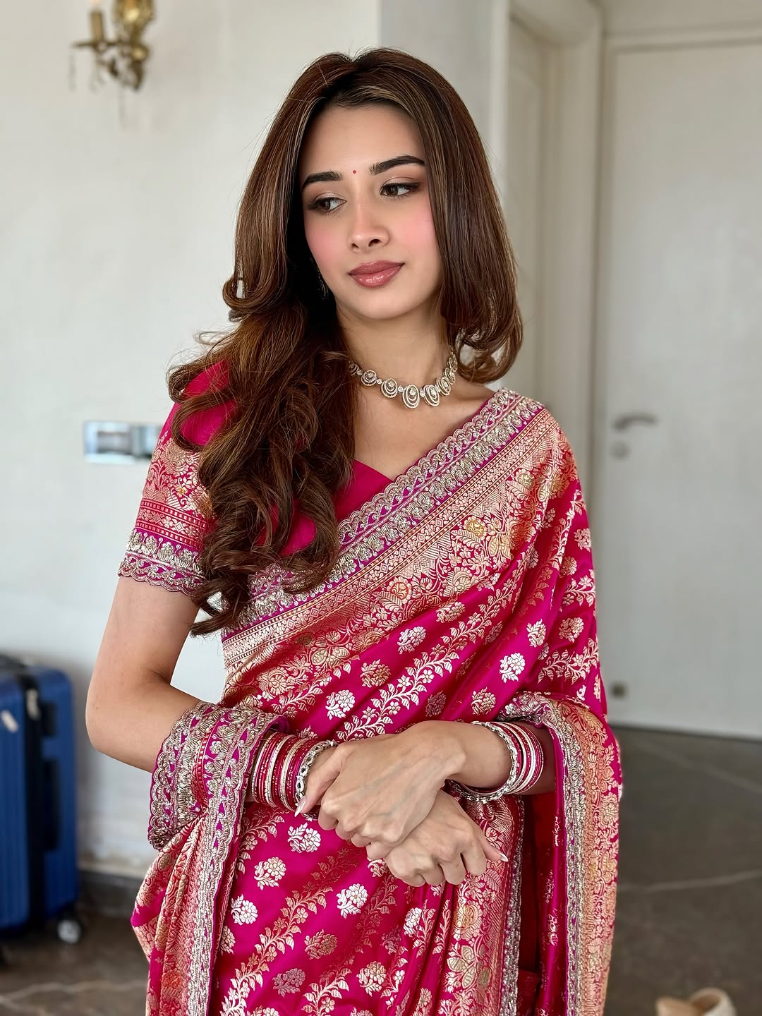 Tanishka Kulkarni Looks Graceful in Pink Banarasi Saree at Engagement with Yugendra Pawar
