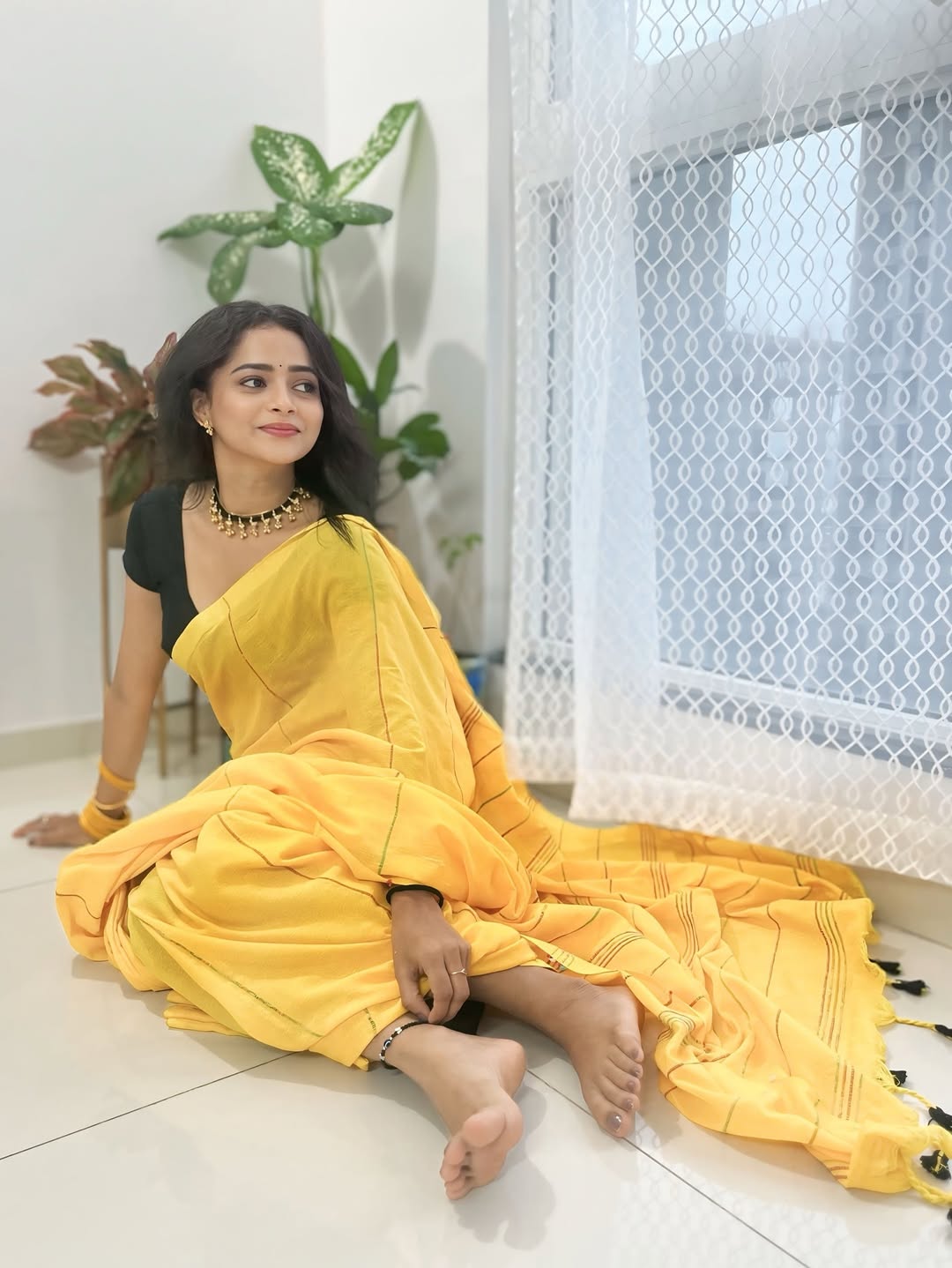 Marathi actress shivali parab