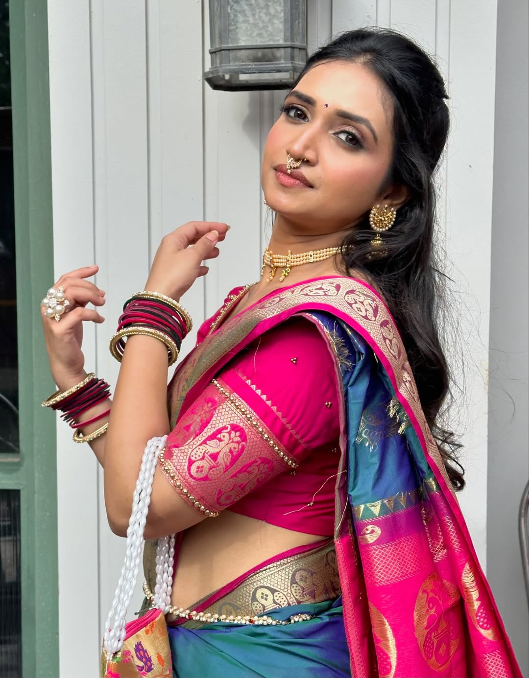 Star Pravah Ganeshotsav 2025 aai Baba retire hot aahet fame palvi kadam traditional look photoshoot vira