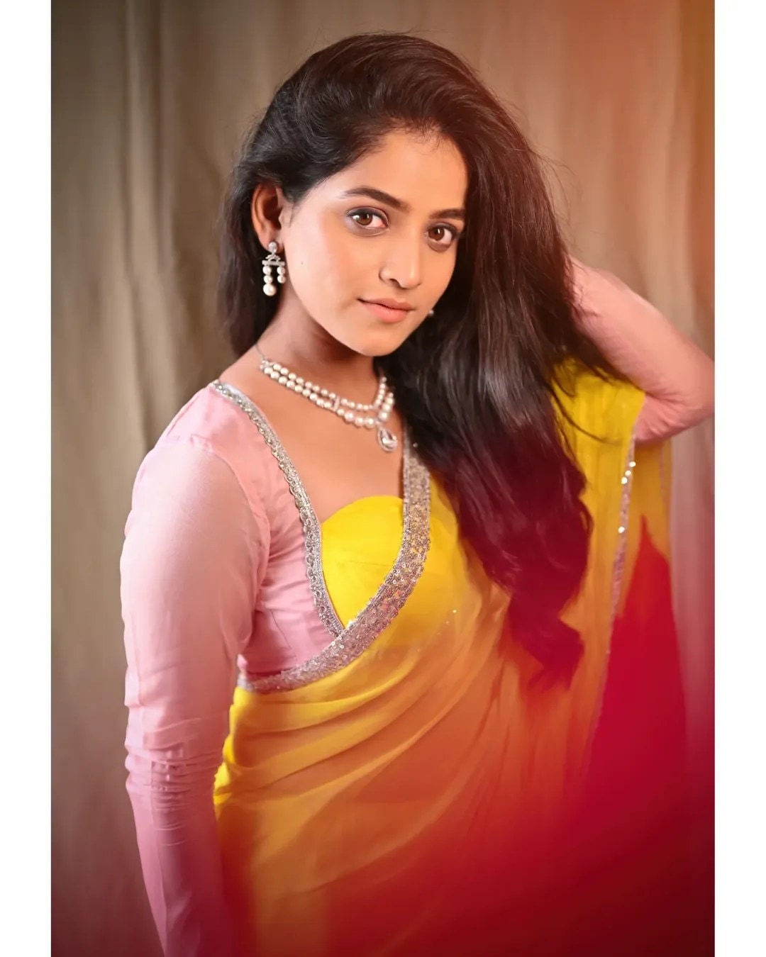 Sharyu Sonawane, Paru serial actress