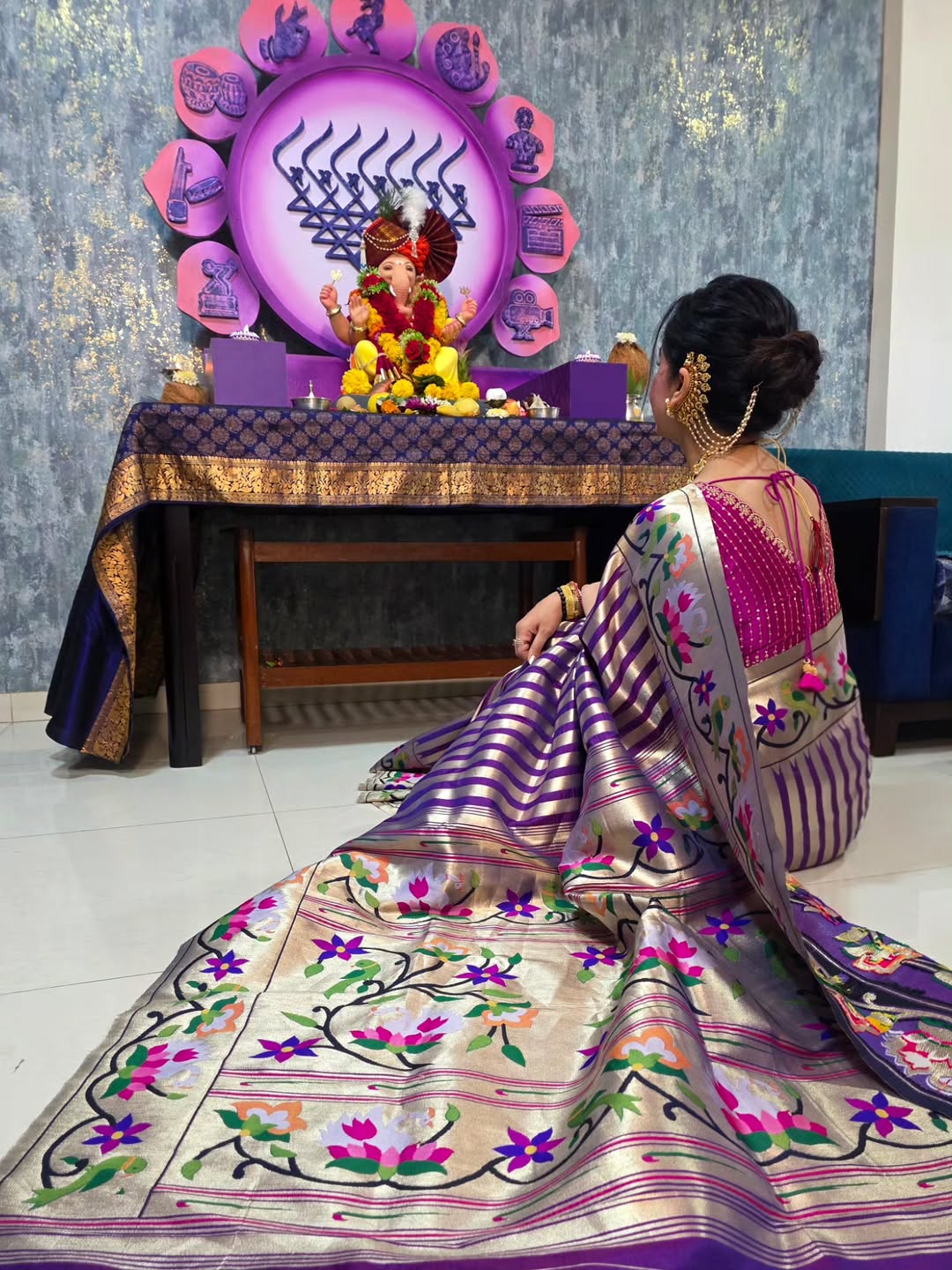  abhijit khandkekar and sukhada khandkekar traditional photoshoot 