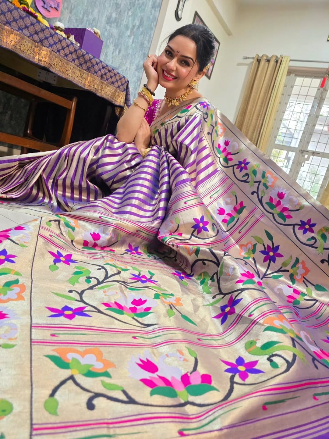 abhijit khandkekar and sukhada khandkekar traditional photoshoot 