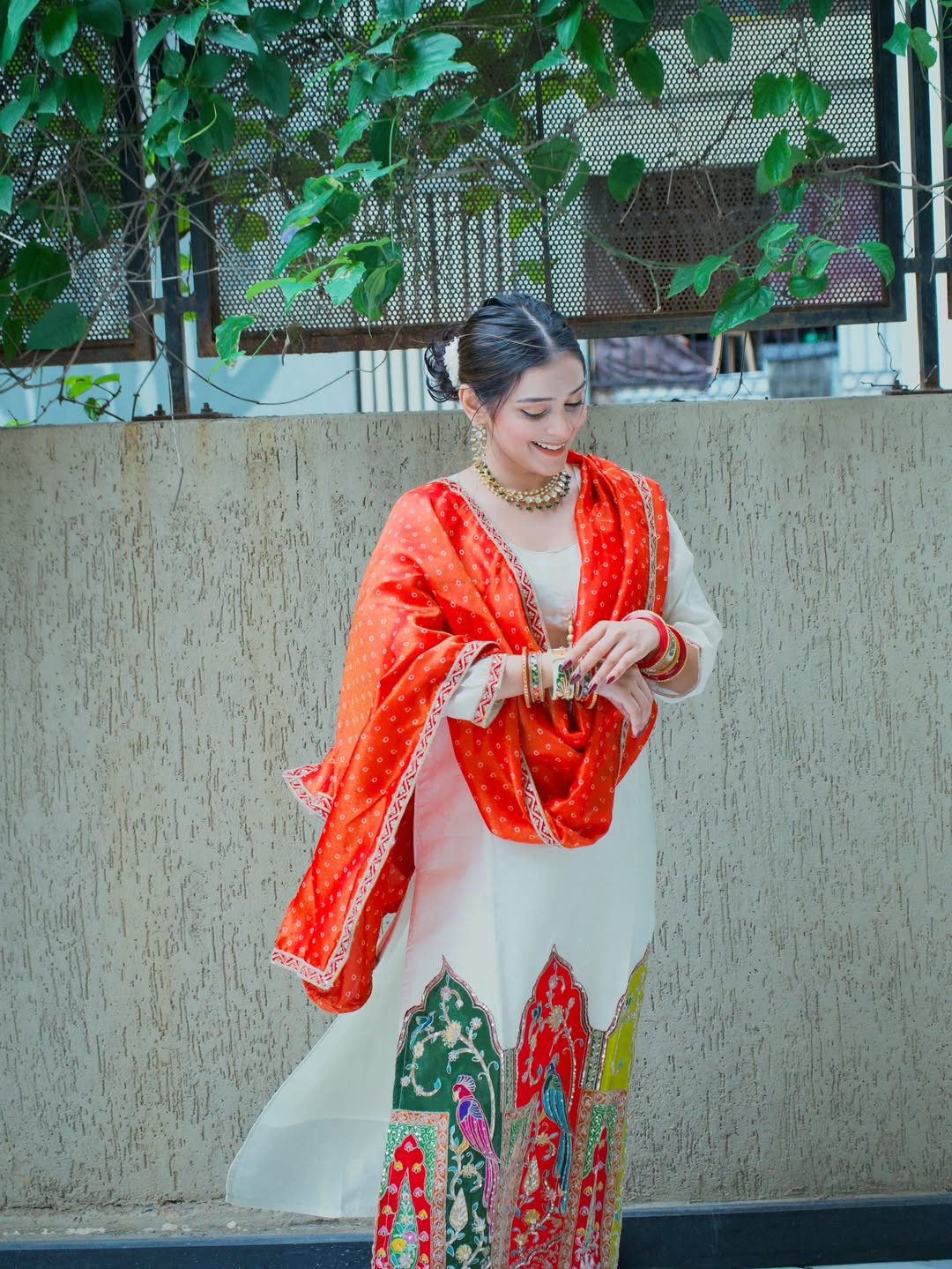 rj mahvash traditional look