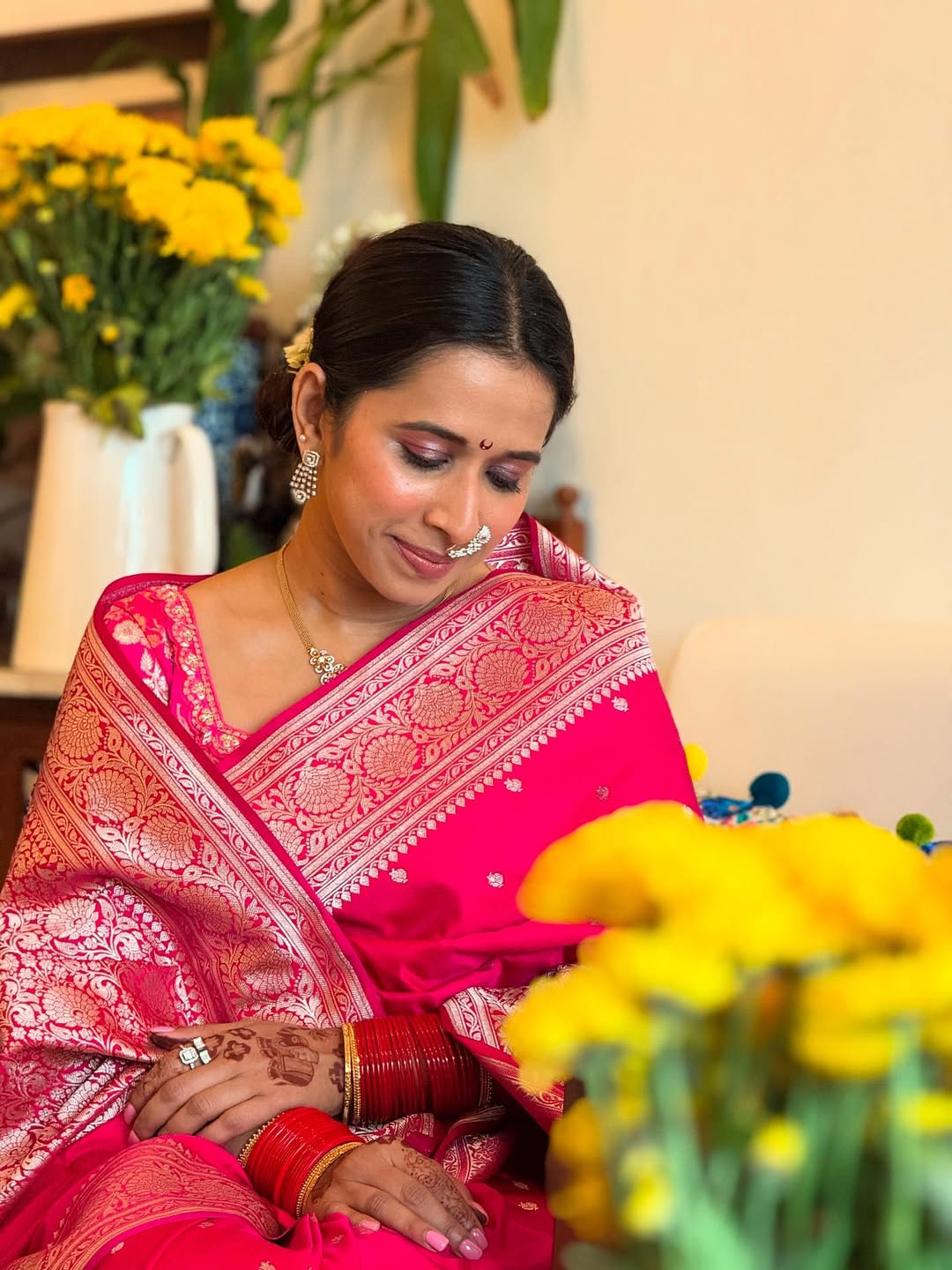 shreya bugade pink saree traditonal photoshoot
