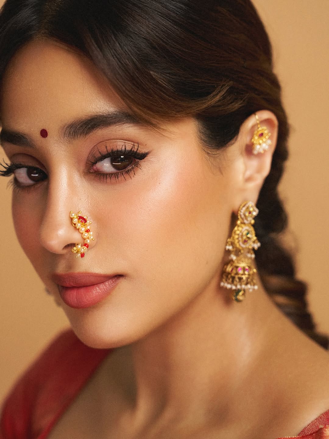 janhvi kapoor traditional look