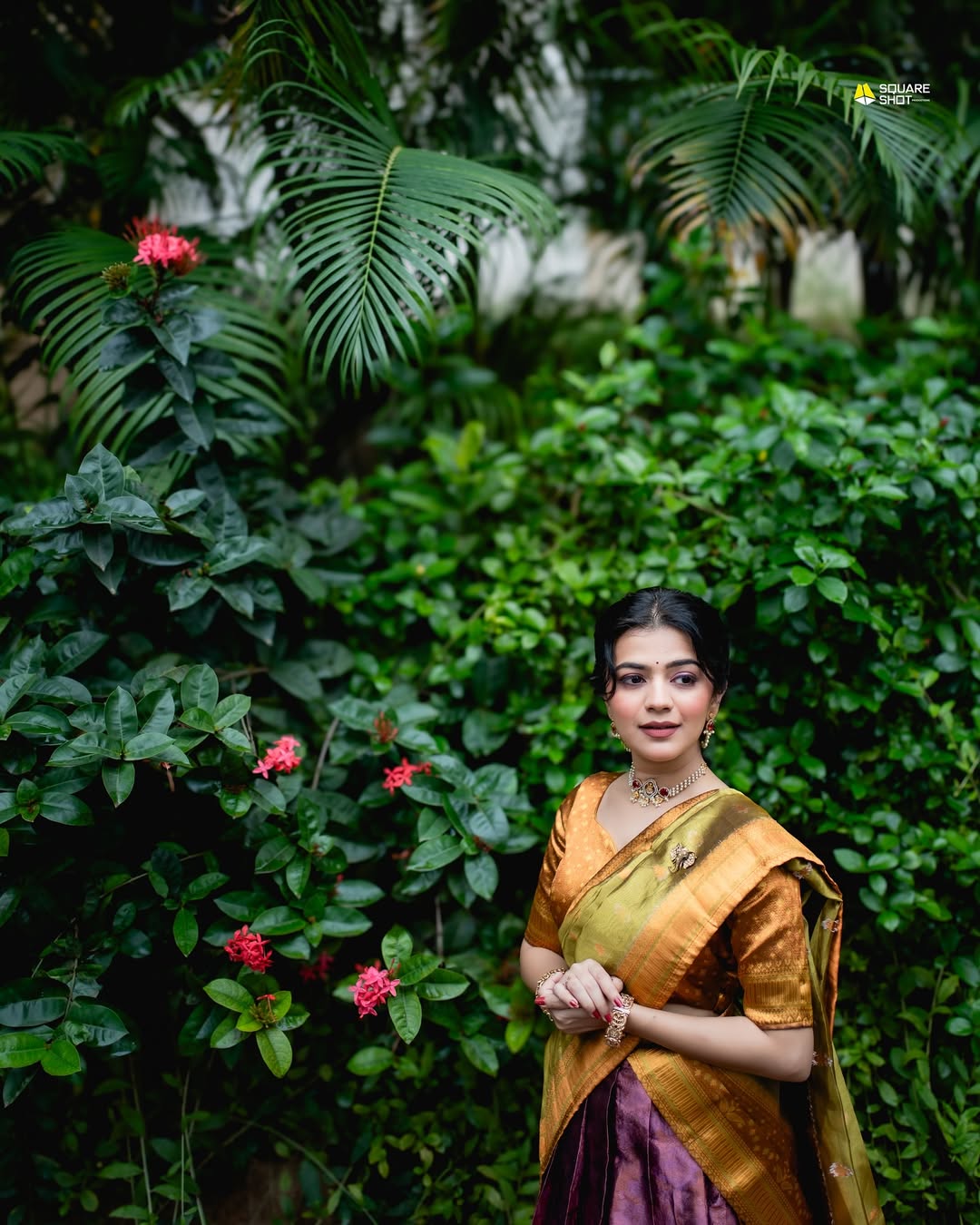 Actress Krutika Deo Star Pravah Ganeshotsav 2025