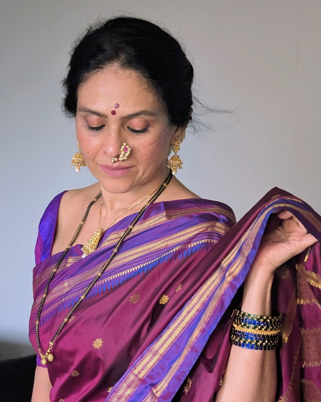 Aishwarya Narkar Black Narayan Peth Saree