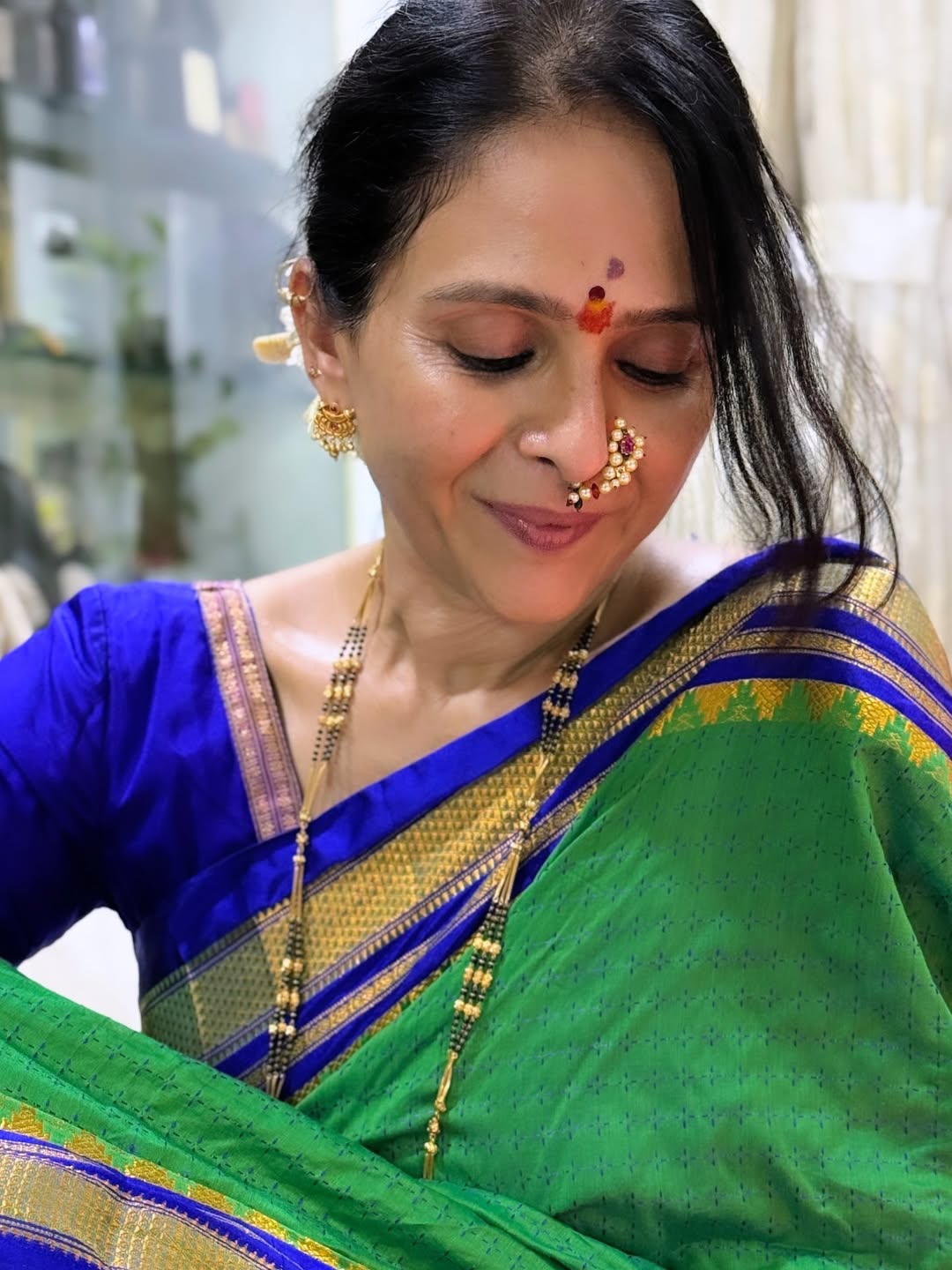 Aishwarya Narkar Green Cotton Saree Look